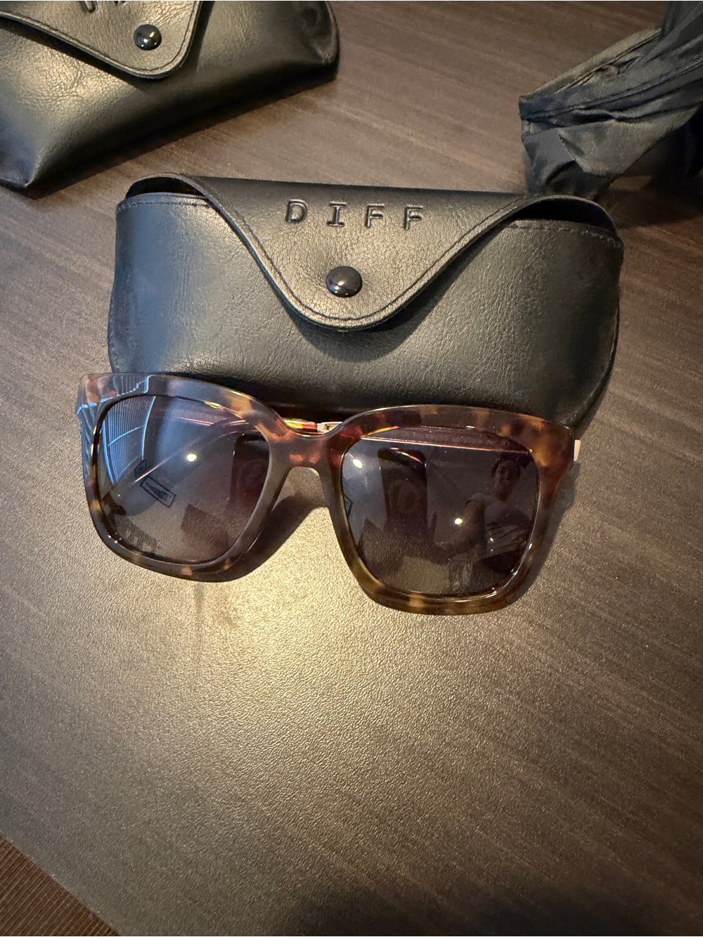 DIFF Tortoiseshell Oversized Sunglasses - Bella / Brown Gradient Lenses